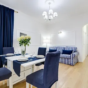 Trevi Fountain Modern Apartamento